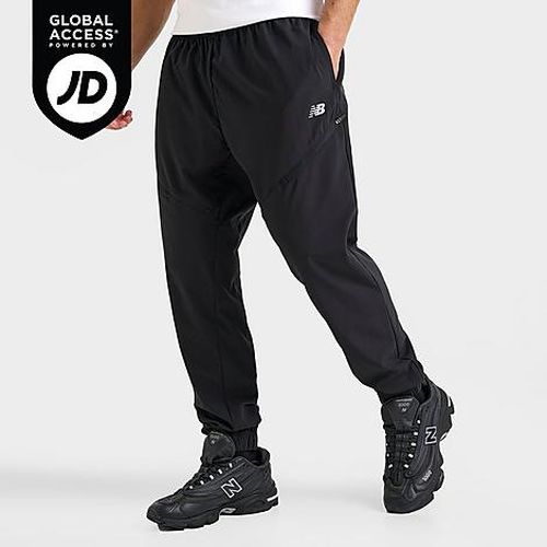 Men's Woven Zip Pocket Jogger Pants in Black