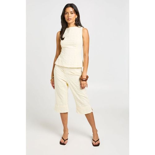 Boohoo Womens Woven Broderie Capri - Yellow