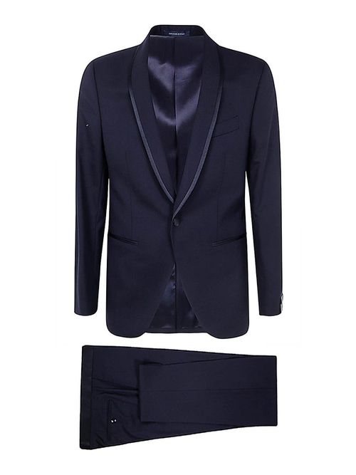 Dinner suit