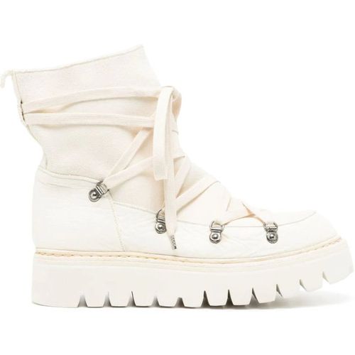 Panelled chunky-sole boot