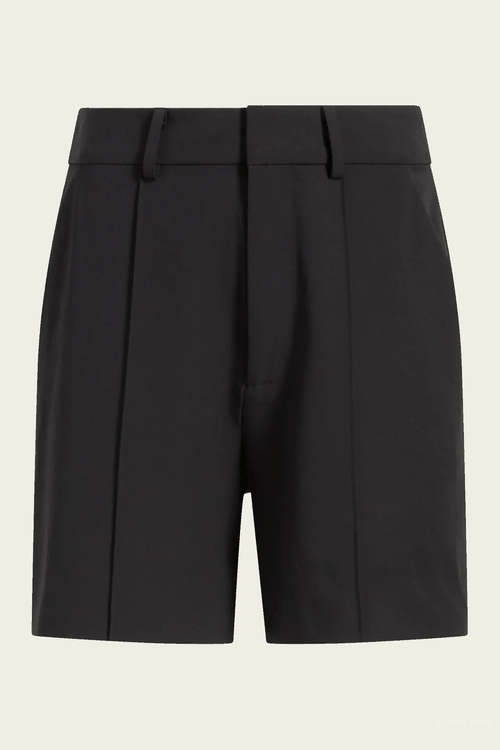 Kallen Short in Black