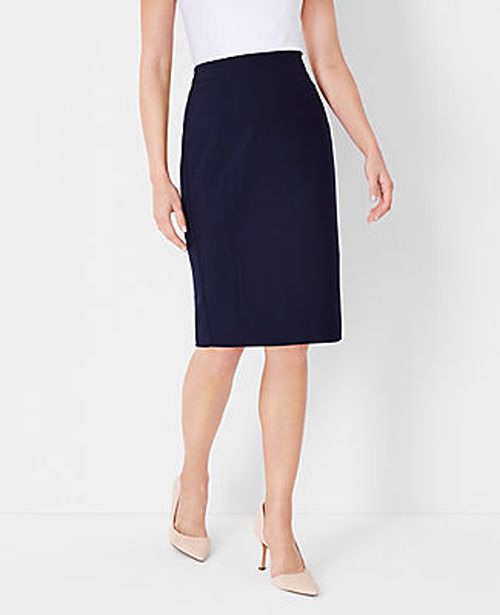 Ann Taylor The Seamed Pencil Skirt in Seasonless Stretch