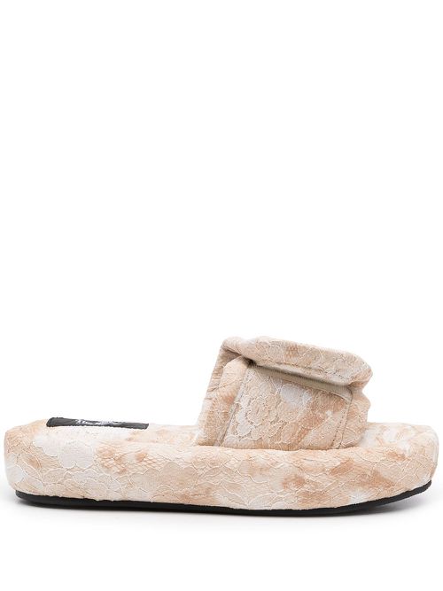 Lace-design slides - White