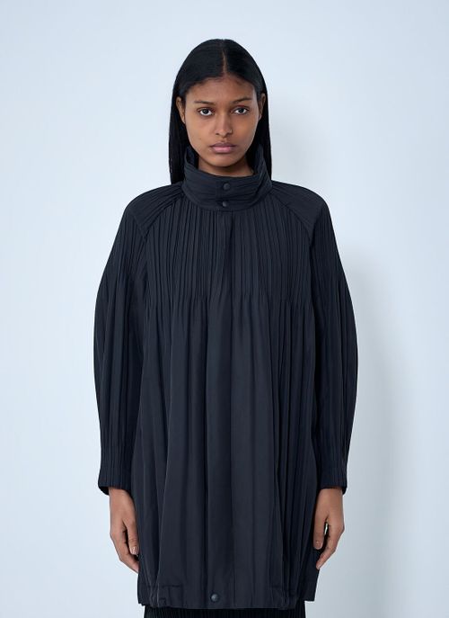Pleated High-neck Coat