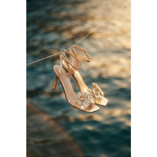 Boohoo Women's Flower Detail 2 Part Stiletto Heels in Gold