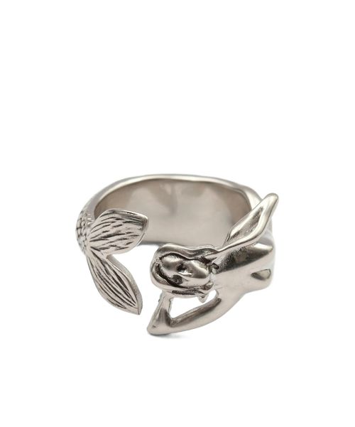 Mermaid-textured ring