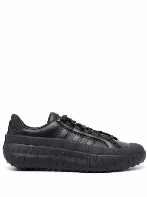 GR.1P low-top sneakers - Black