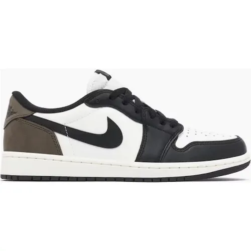 Men's Nike Air Jordan 1 Low Mocha Mens - White