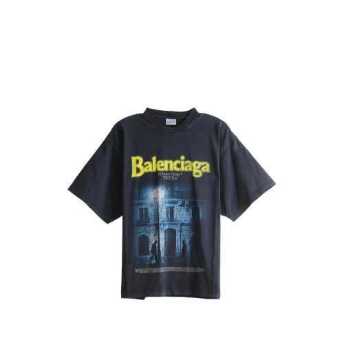 Graphic-print T-shirt