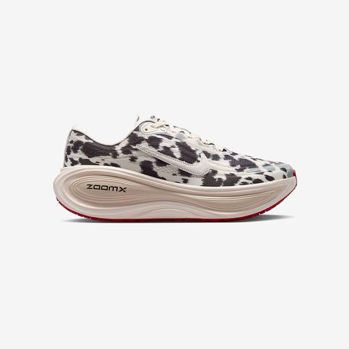 Nike Vomero Plus - SAIL/SAIL-UNIVERSITY RED-LT OREWOOD BRN - unisex
