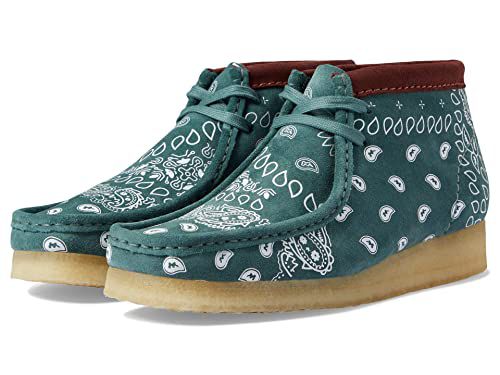 Clarks mens Wallabee Chukka Boot