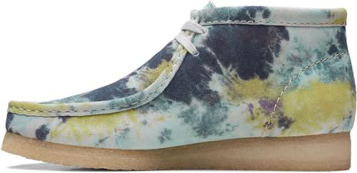 Clarks mens Wallabee Chukka Boot