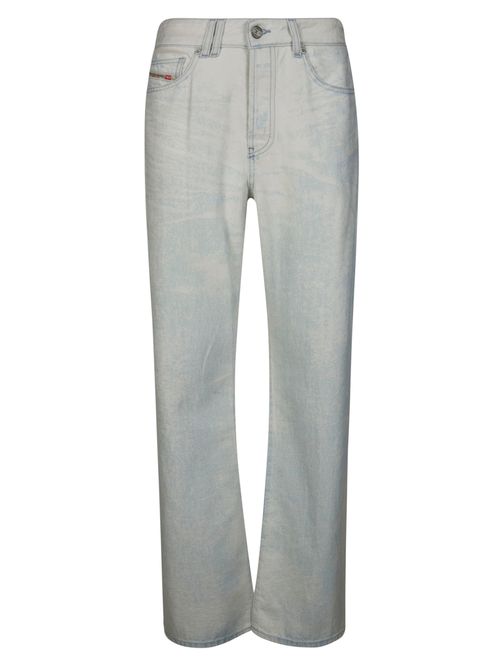 Stylish Women's High-Waisted Jeans