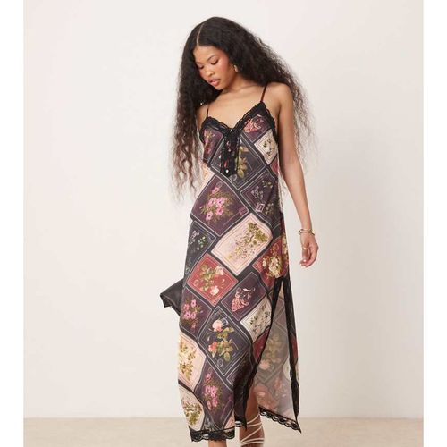 Miss Selfridge Petite Womens maxi dress in patchwork print - Multicolour