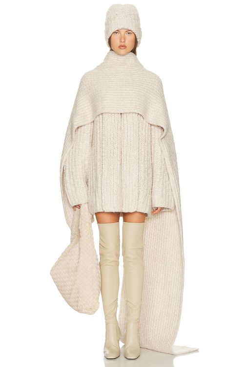 Helsa Joanie Hand Knit Cardigan in Oatmeal - Beige. S also in XS