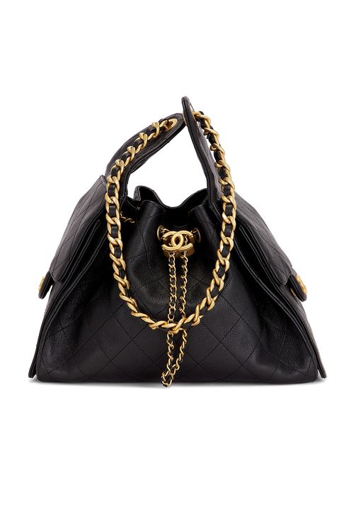 Chanel Chanel Caviar Small 25 Hobo Bag in Black - Black. a