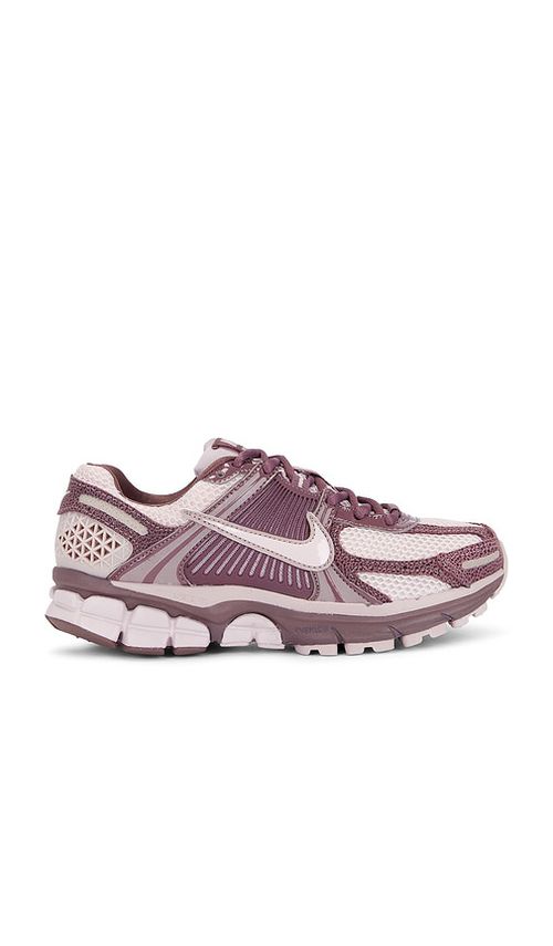 Nike Zoom Vomero Sneaker in Purple. - 5.5 also , 6.5, 7