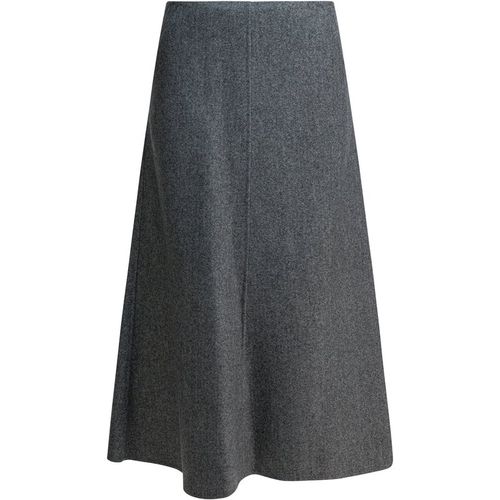 R2 W Skirt
