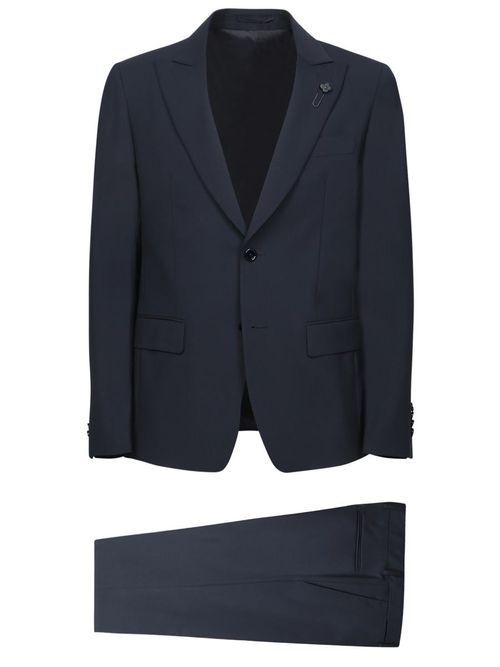 Suits
