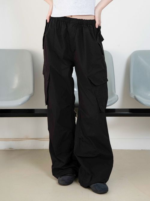 CUTOFF CARGO PARACHUTE PANTS