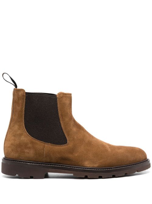 Round-toe suede boots