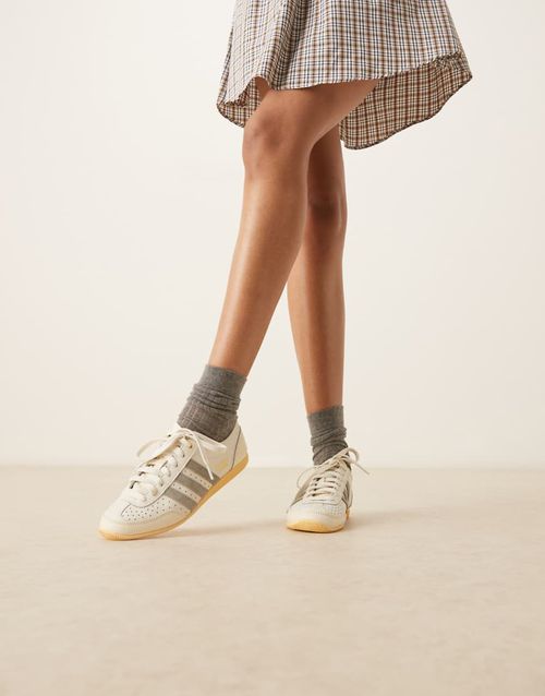 Japan Decon sneakers in white and gray