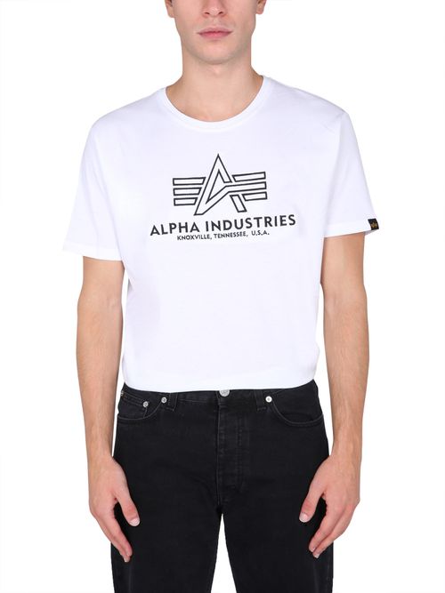T-shirt with embroidered logo