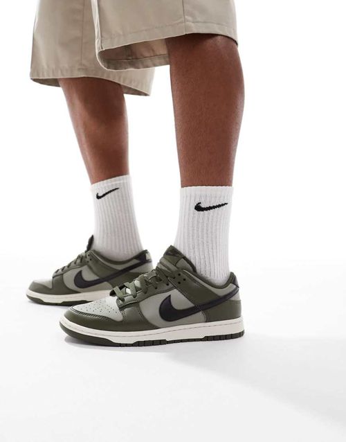 Dunk Low Retro trainers in green