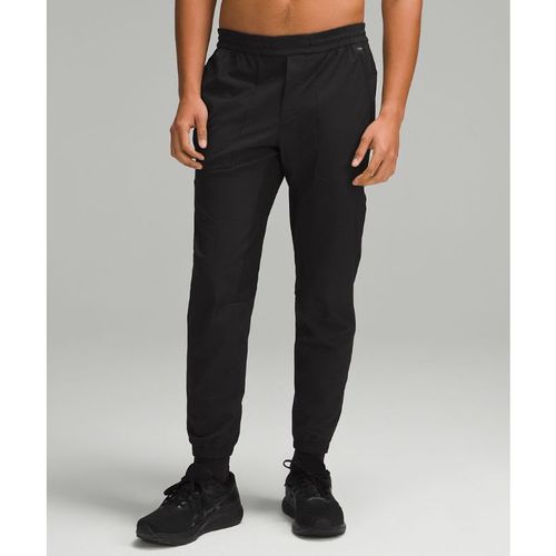 Lululemon – Men's License to Train Jogger Regular – Color Black