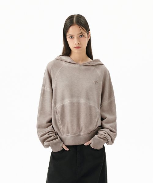 DYED CURVED SEAM CROP HOODIE BEIGE