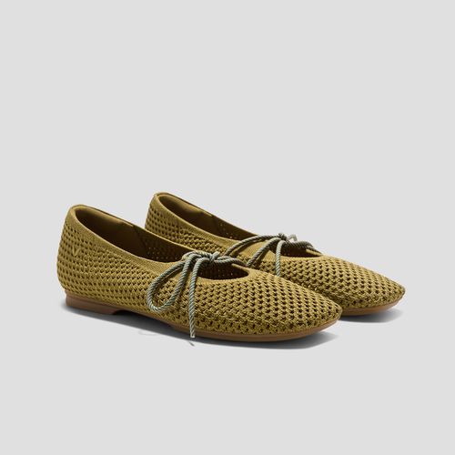 VIVAIA Margot Square-Toe Mesh Flats Makayla|MUSTARD