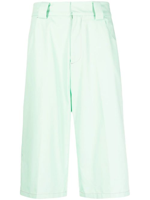 Pressed-crease four-pocket Bermuda shorts - Green