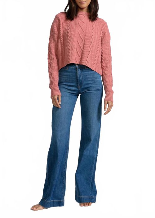 Cable Cropped Crew Sweater In Washed Pink