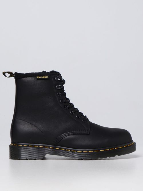 Boots Men color Black