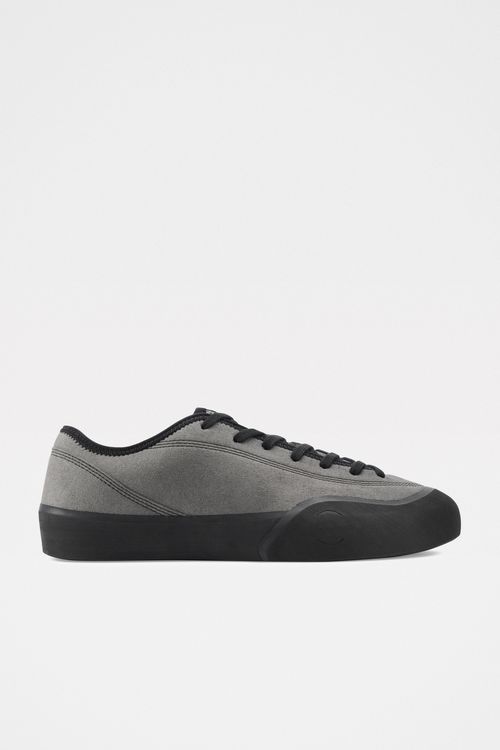 Village . Grey / Natural Black - Sneaker