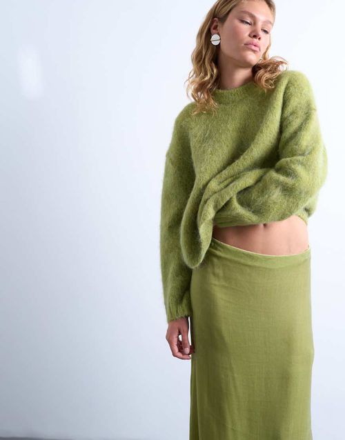 Knit premium alpaca crew neck boxy sweater in green