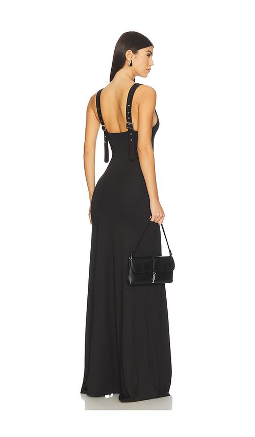 OW Collection ROBE MAXI FLORENCE en Black. L. Also en M