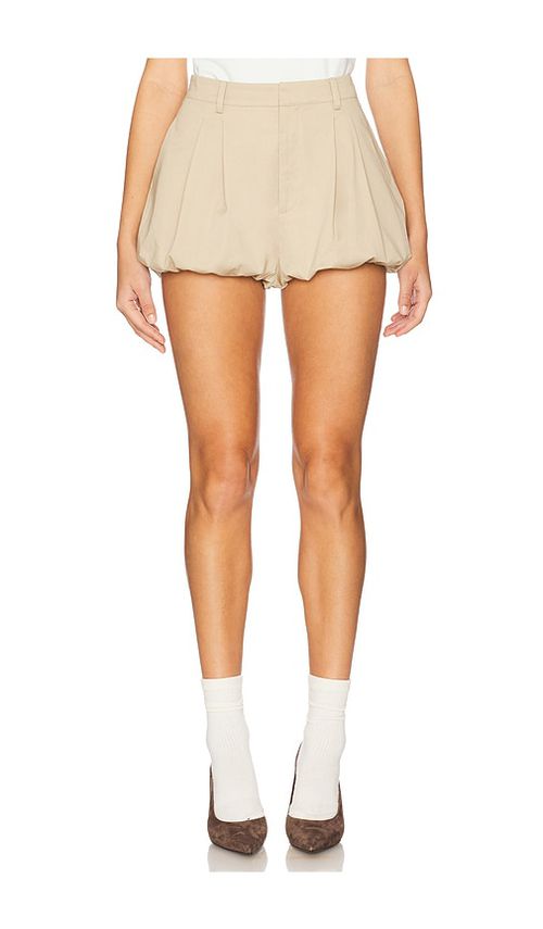 SEROYA Jo Short in Sand - Beige. XL also in