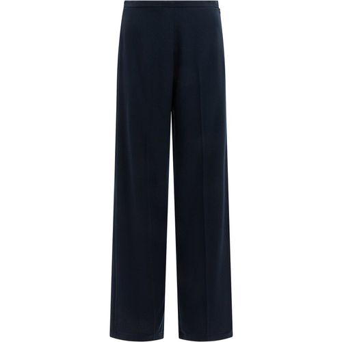 F. es Hose