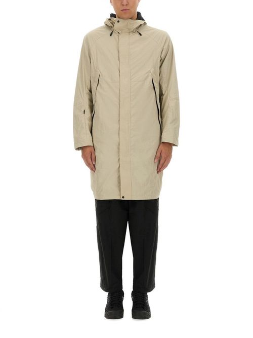 NYLON PARKA.