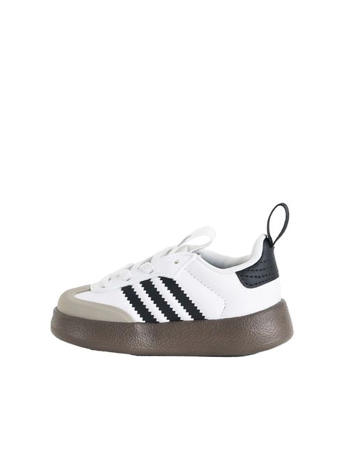Samba sneaker.