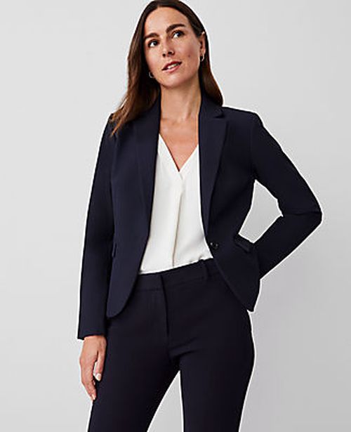 Ann Taylor The Petite Notched Single Button Blazer in Seasonless Stretch