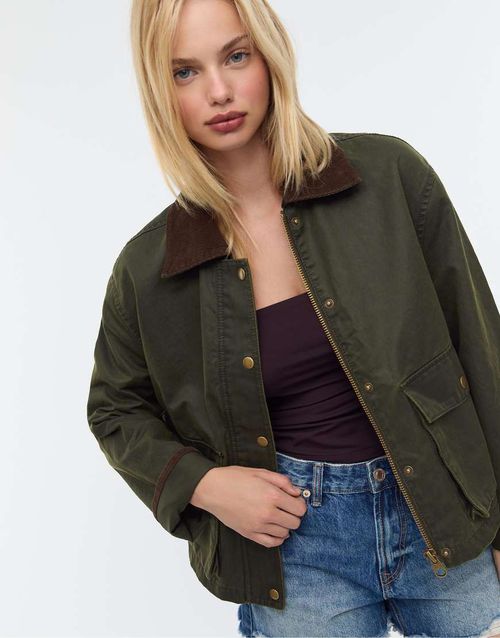 Contrast short waxed parka in khaki-Green