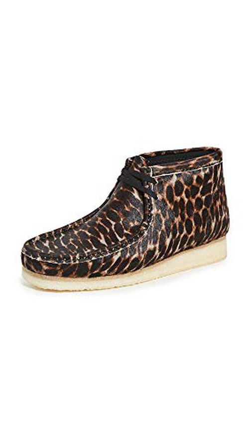 Clarks mens Wallabee Chukka Boot