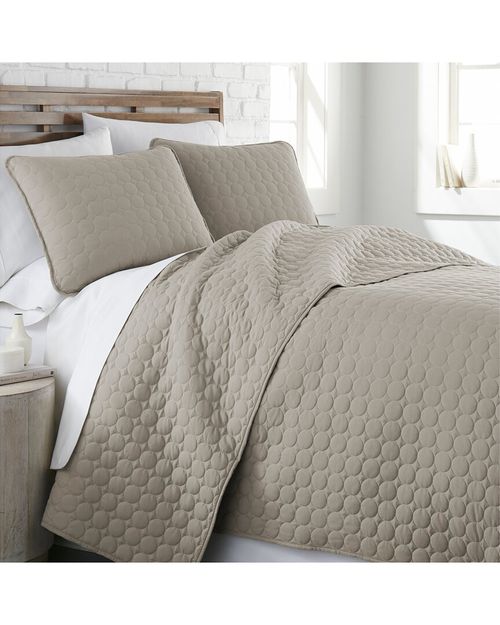 Vilano Ultra-Soft Lightweight Quilt Set