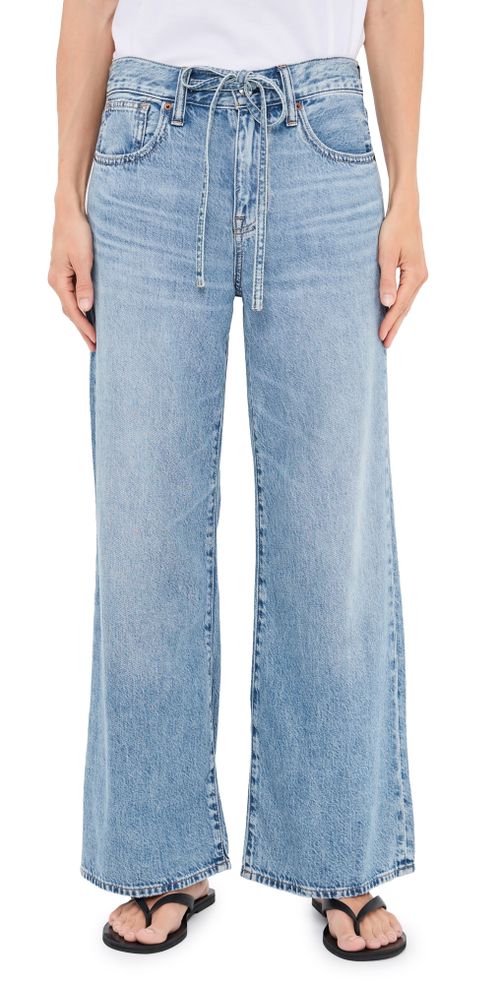 The Petite Ultimate Wide-Leg Jean in Airy Denim RAEBROOK WASH