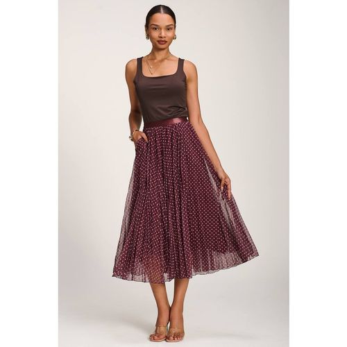Jolie Moi Women's Print Crinkle Mesh Midi Skirt in Burgundy