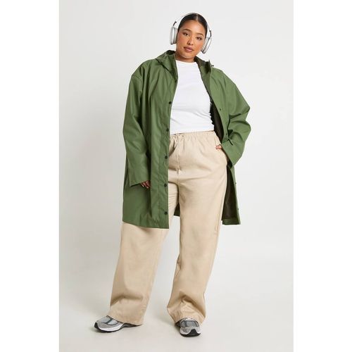 Boohoo Women's Plus Rubberised Rain Midi Parka Coat in Light Khaki