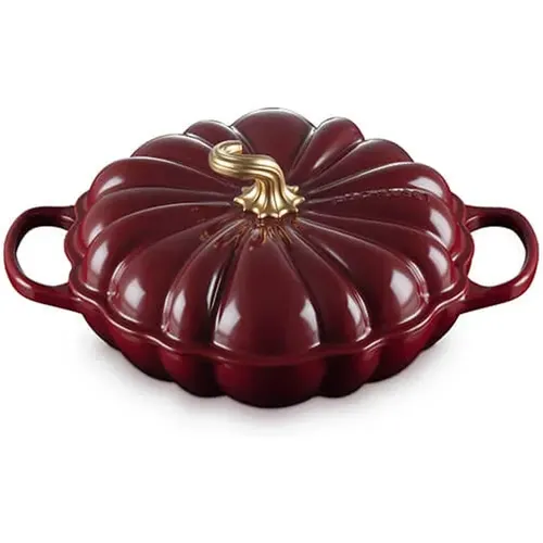Le Creuset Signature Garnet Cast Iron Shallow Pumpkin Casserole