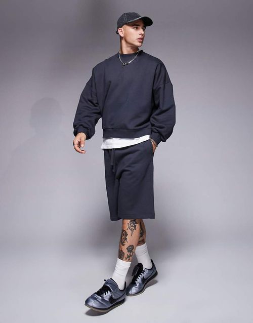 ASOS DESIGN premium heavyweight oversized shorts 400gsm in charcoal-Gray
